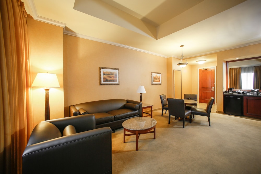 Harrah's Kansas City - A Caesars Rewards Destination 41/81