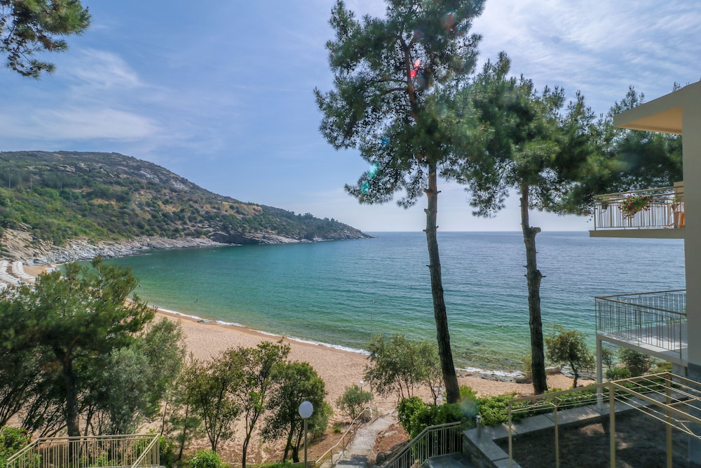 Tosca Beach Hotel 36/50
