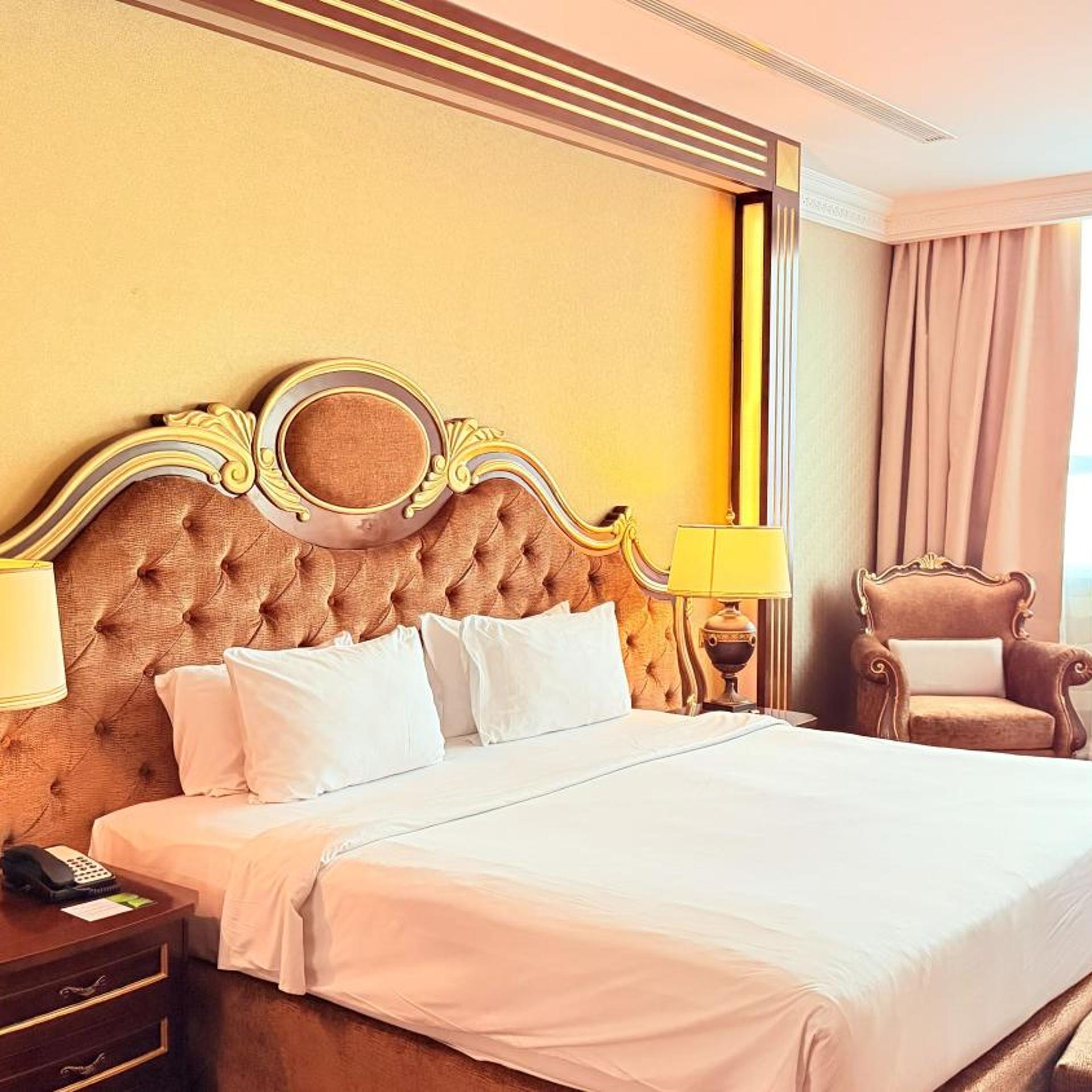 جناح غراند بسرير كينج، Sunday Hotel Al Barsha Dubai Mall of the Emirates Formerly Grand Excelsior Al Barsha 2/7