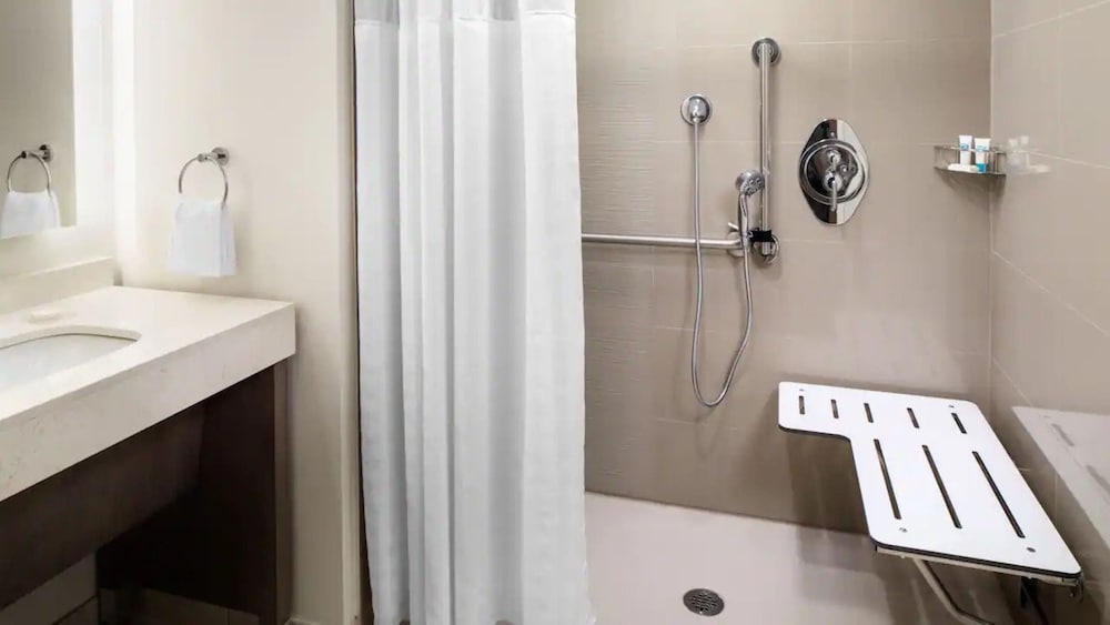 Hyatt Place Scottsdale North 30/31