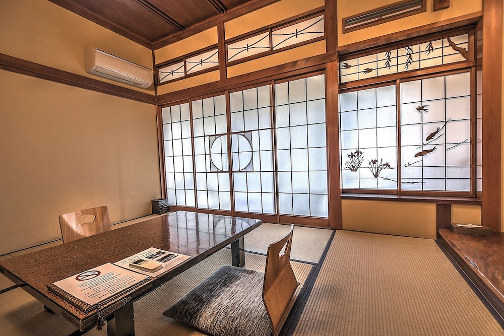 Historical Ryokan Hostel K's House Ito Onsen - Hostel 35/50
