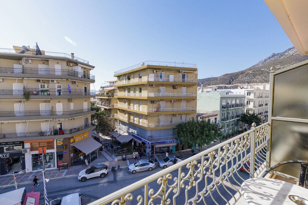 Hotel Mitzithras 6/37