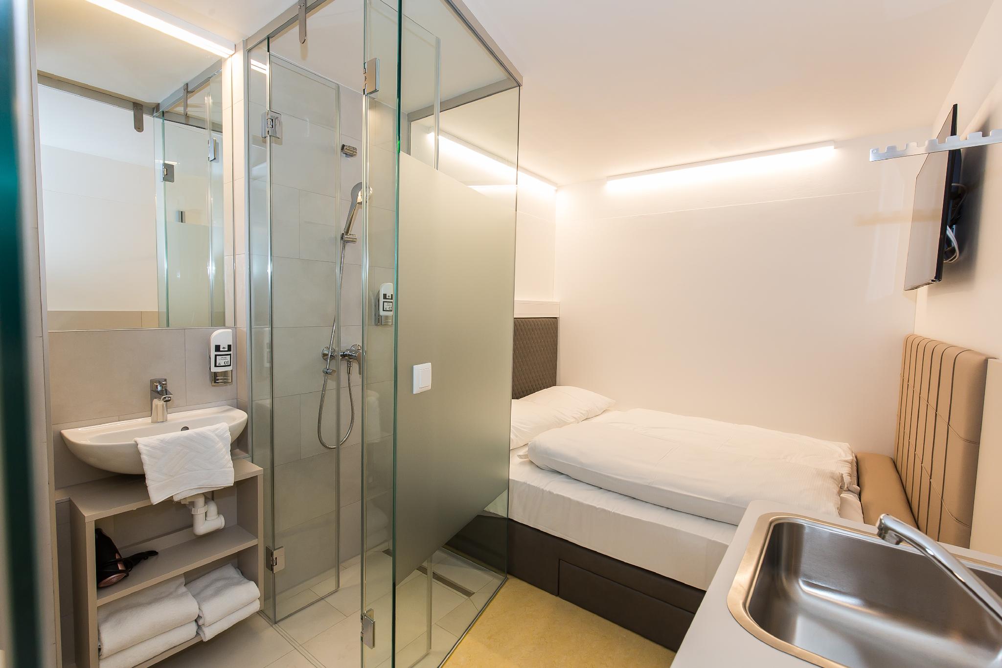 Semi Room, Budget, Semi Double Bed