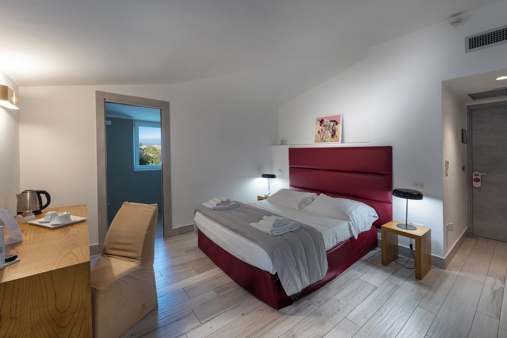 Relais Manfredi 12/74