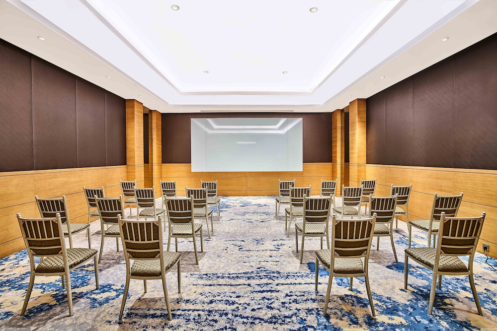 Vasa Hotel Surabaya 68/84
