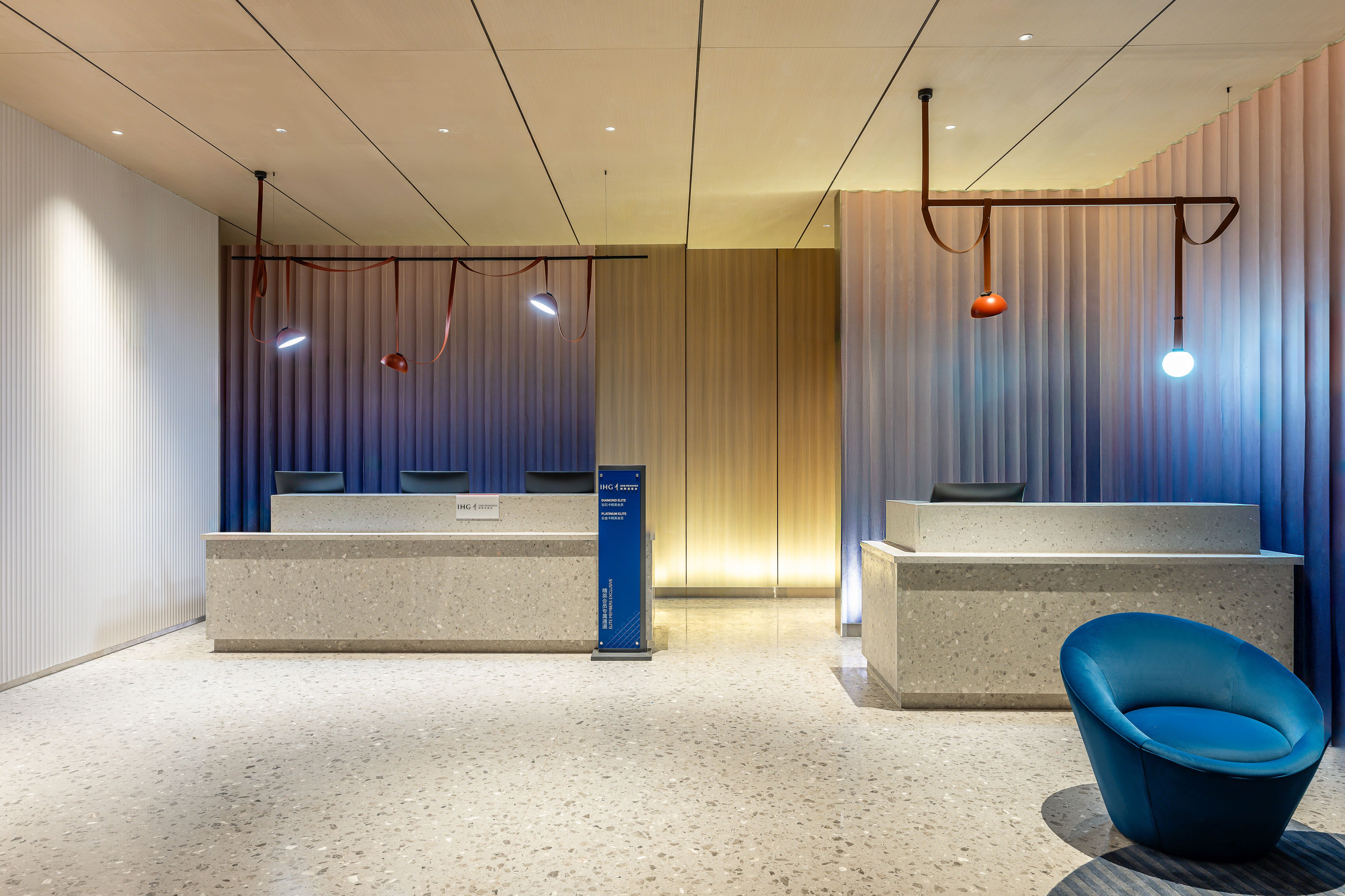 Holiday Inn Express Shanghai Changyang Road by IHG 12/55