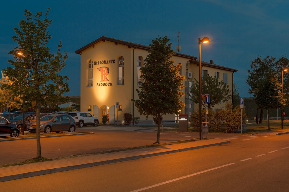 Maranello Village 39/70