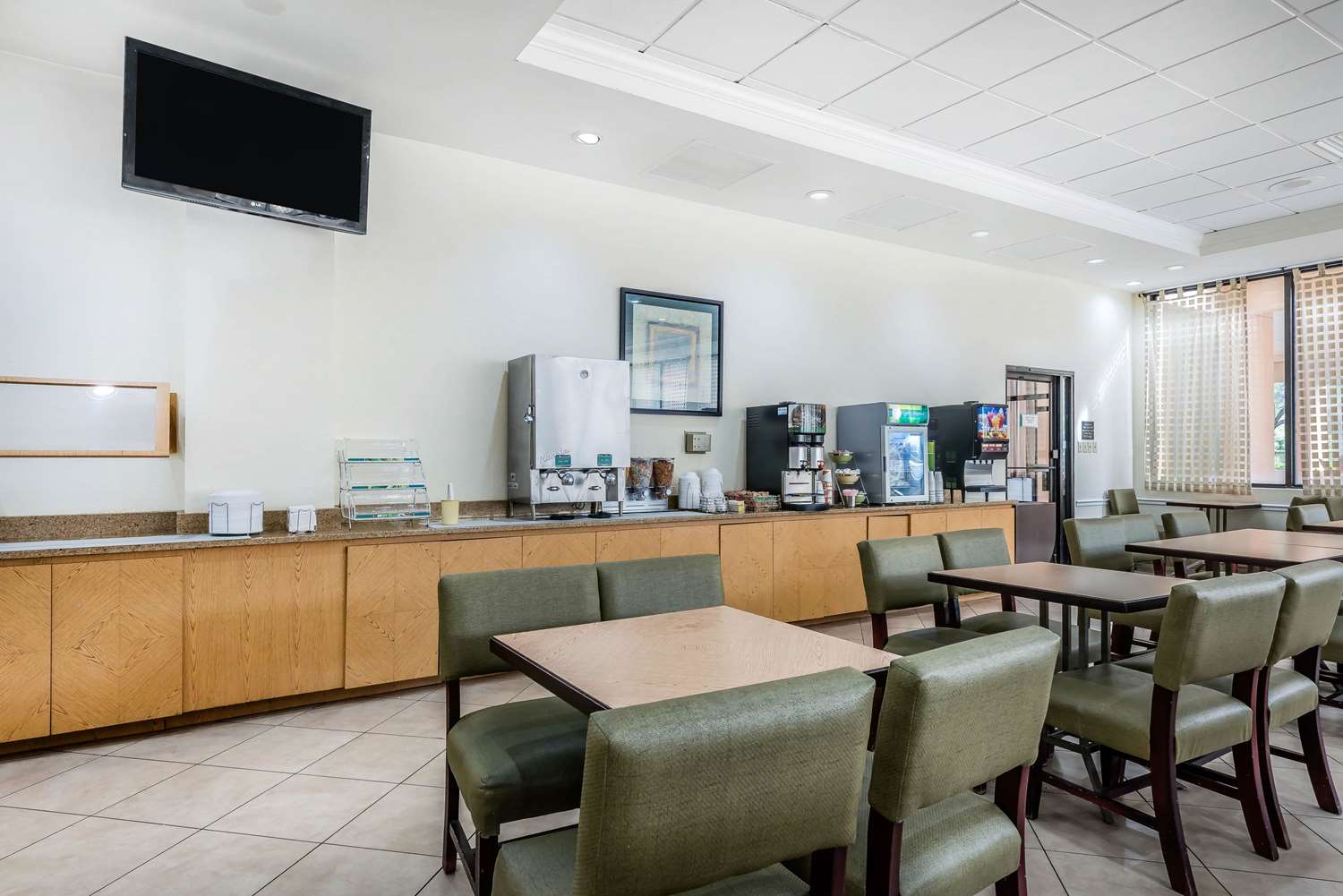 Hotel Monreale Inn & Studios I-Drive Icon Park Orlando 36/47