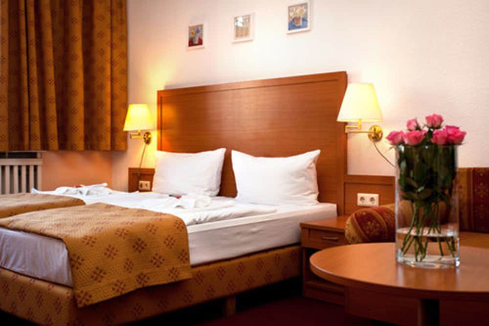 Hotel Aster 13/64