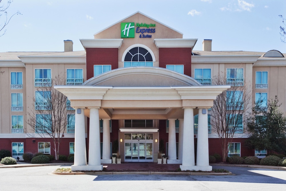 Holiday Inn Express Hotel And Suites Greenville I 85 Woodruff Rd 67/72