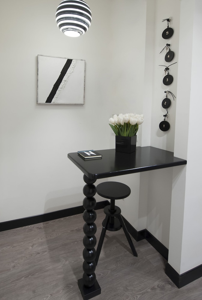 Nobilcasa Suites 24/34