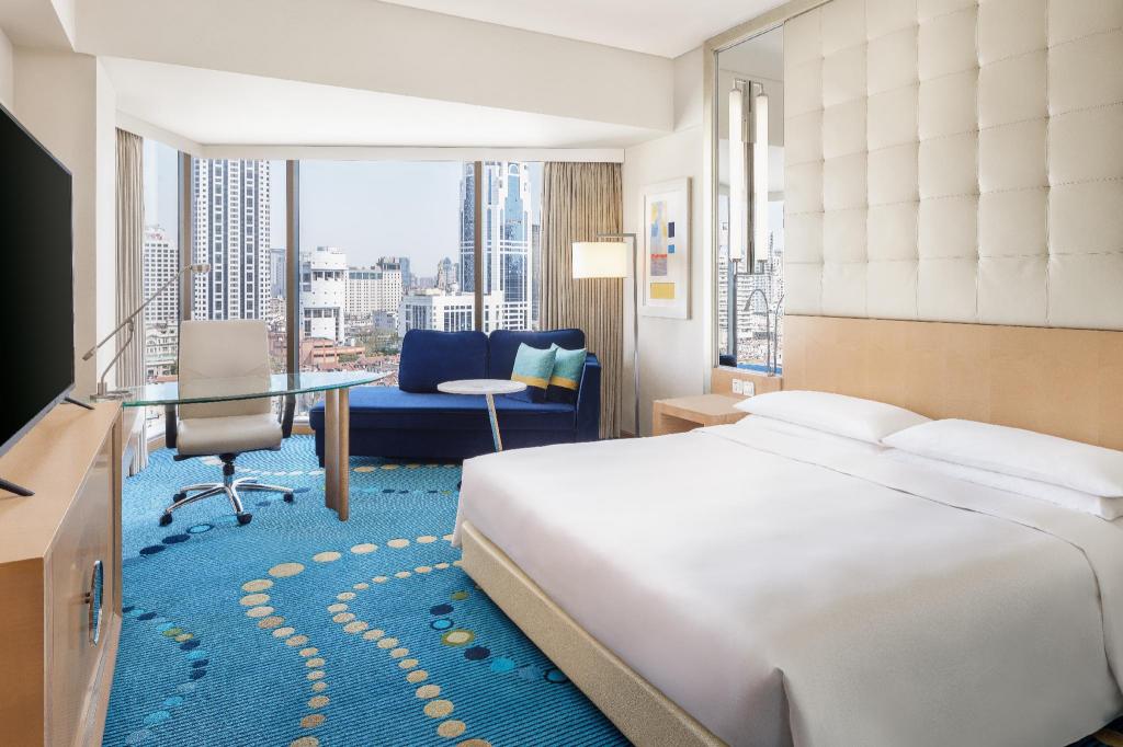 Bund, Guest Room, King Bed, with View, Large