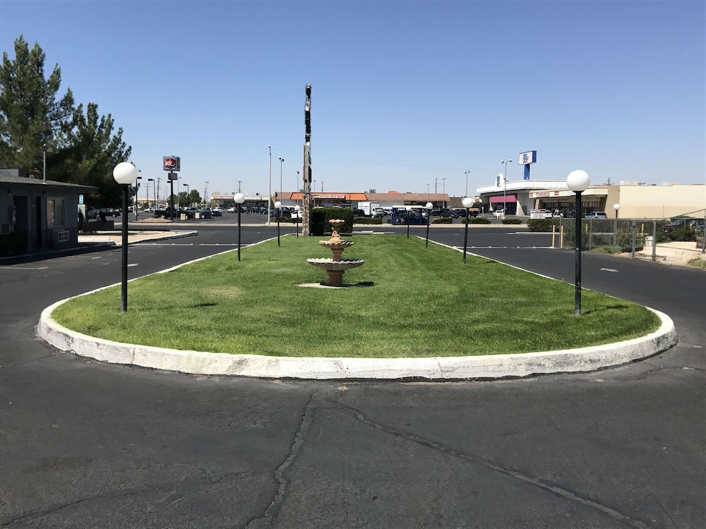 New Corral Motel 39/47
