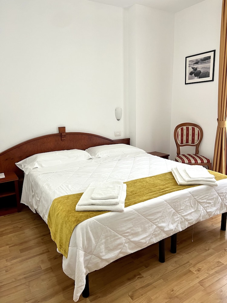 Hotel Joli 17/68