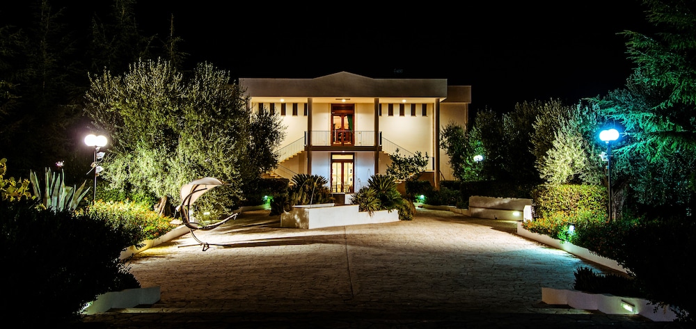 Giardino Degli Ulivi 2/64