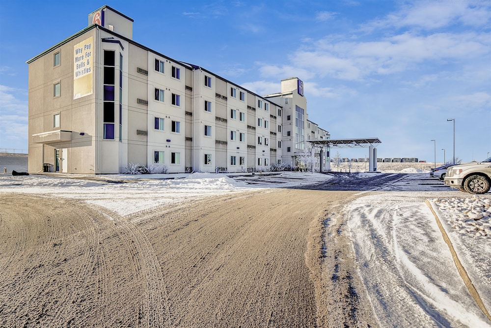 Motel6 Grande Prairie, AB 10/65