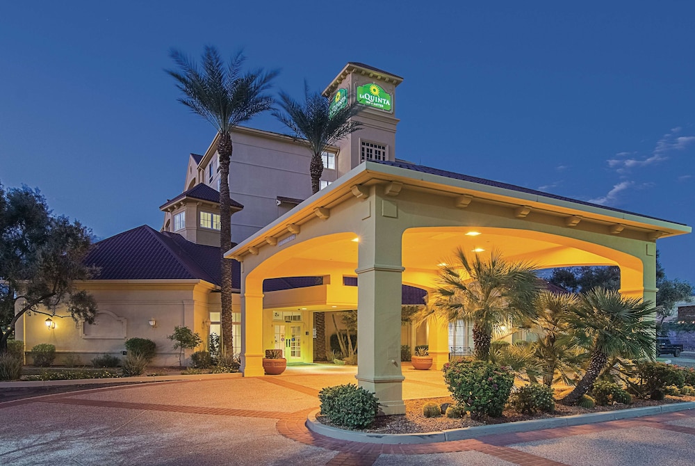 La Quinta Inn And Suites By Wyndham Phoenix Mesa West 5/56
