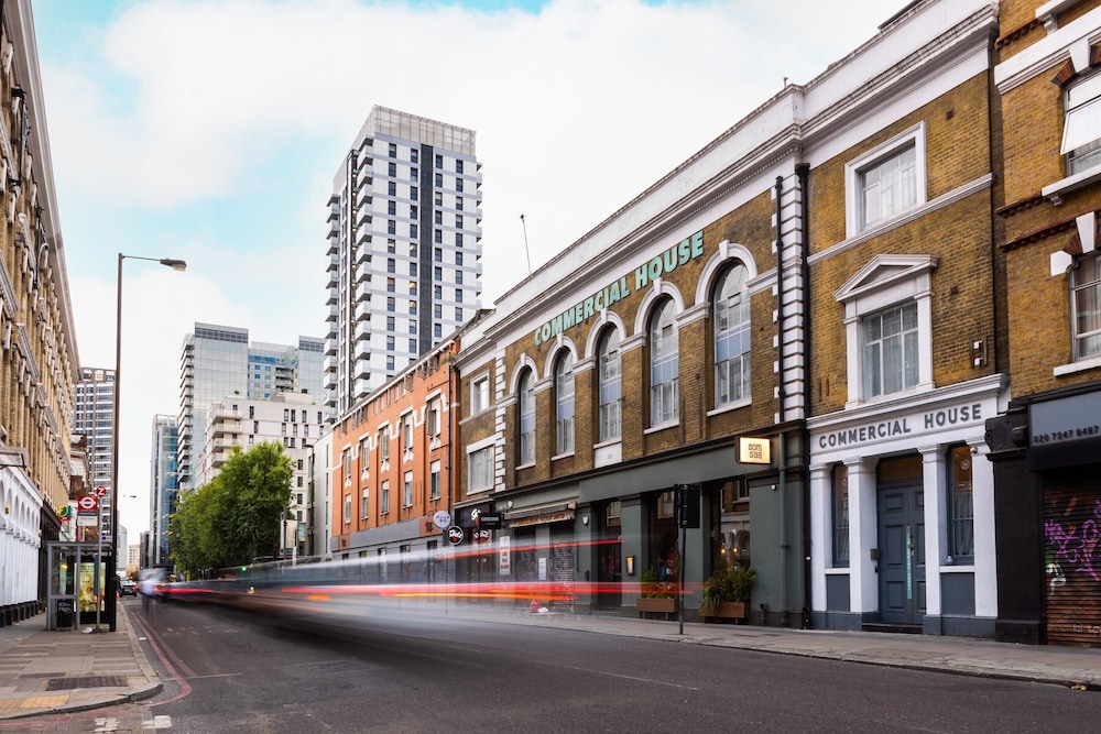 Aldgate Commercial House Apartments 36/37
