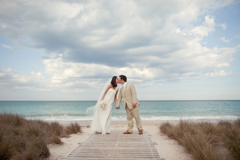 Costa d'Este Beach Resort & Spa 69/74