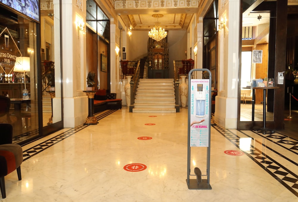 Palazzo Donizetti Istanbul, Tapestry Collection by Hilton 48/75