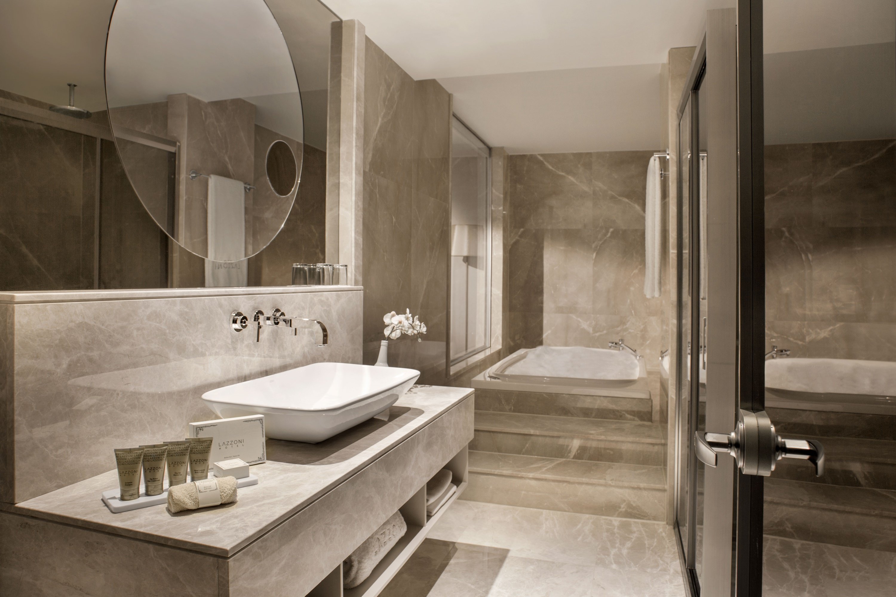 Lazzoni Hotel 61/62