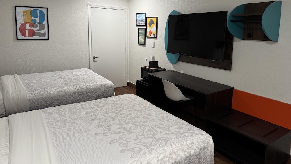 Motel6 Galveston, TX - Beach/Seawall 30/48