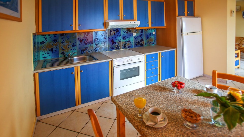 Garbis Villas 35/50