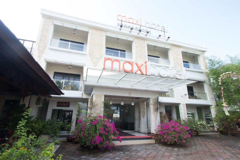 Maxi Hotel Kedonganan 2/47