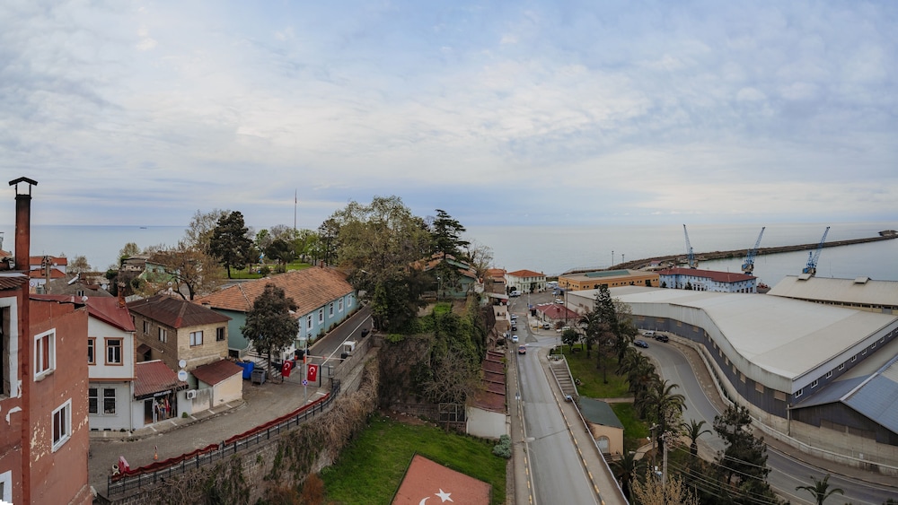 City Port Hotel Trabzon 43/46
