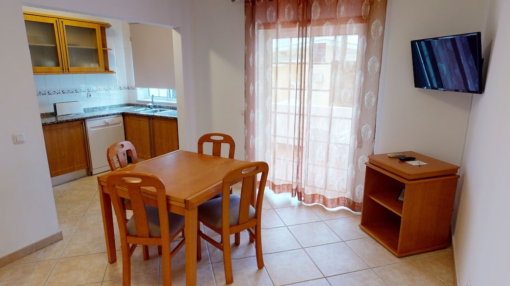 Praia Da Lota Resort Apartments 72/85