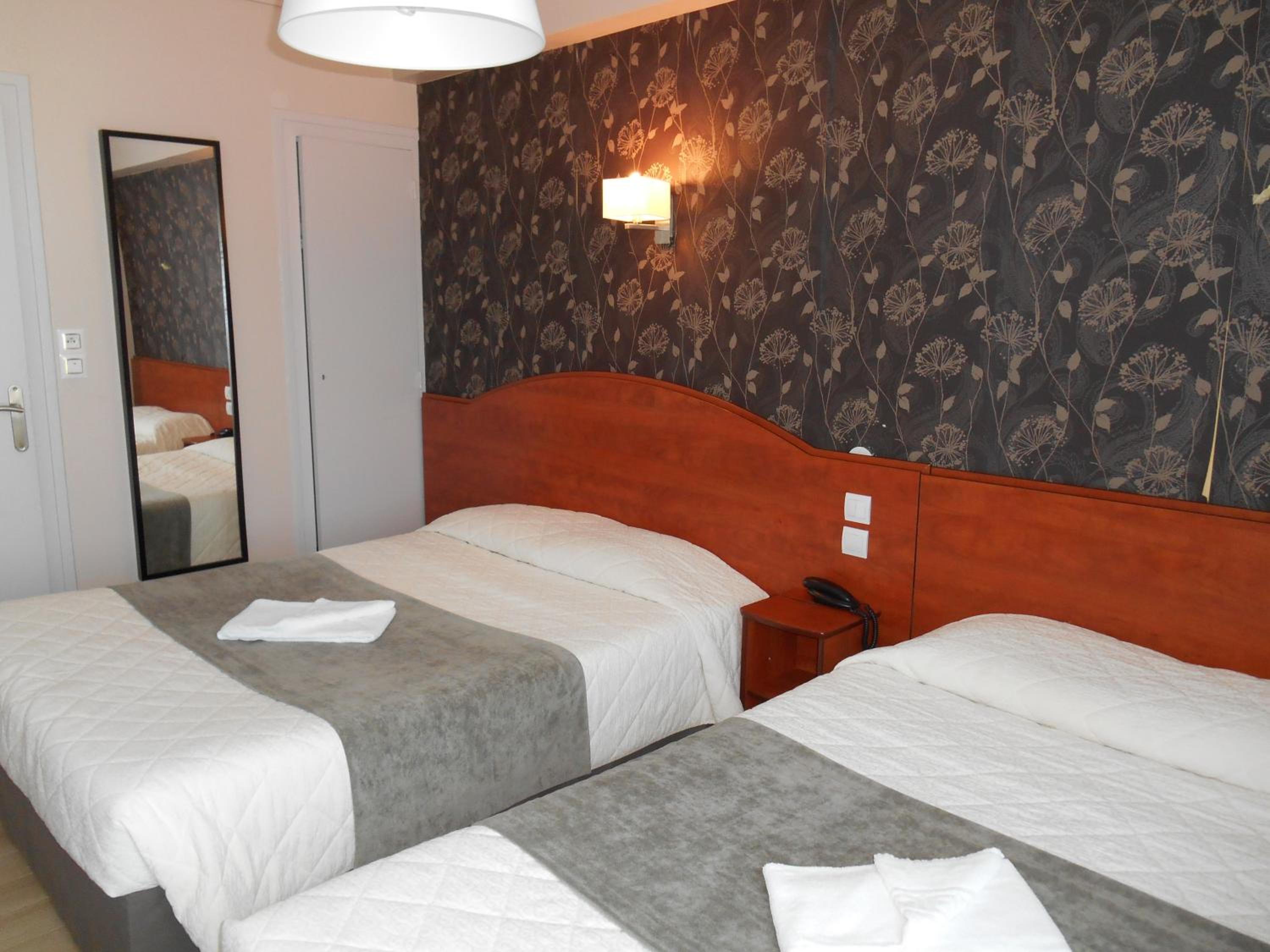 Hôtel Le Rupella 18/50
