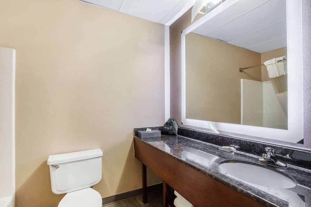 MainStay Suites Decatur River City 11/43
