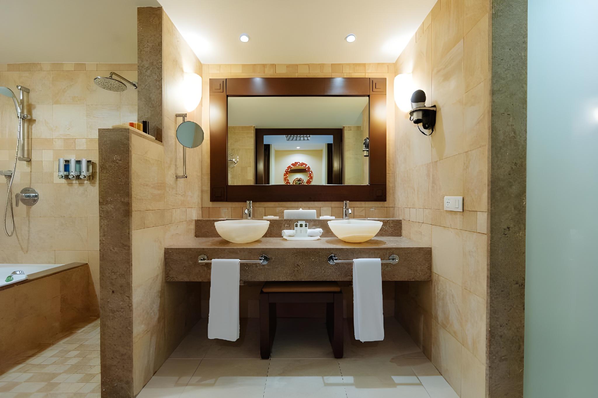 Junior Suite, Ocean Front