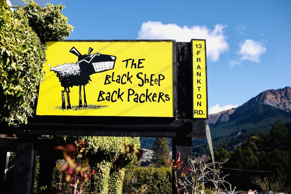 The Black Sheep Backpackers 1/45
