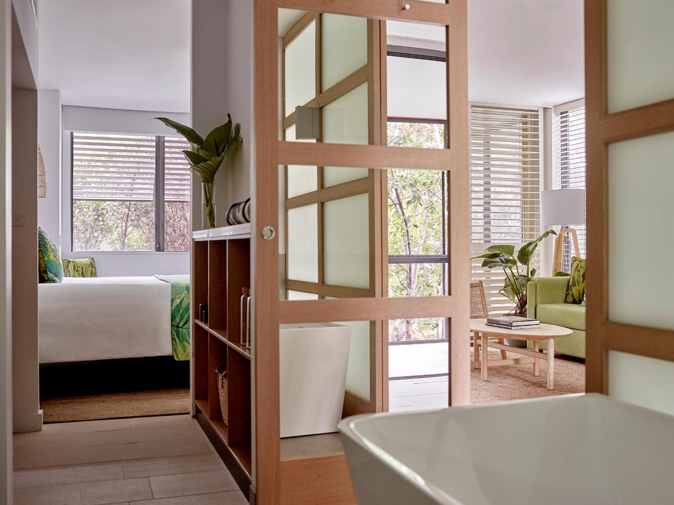 RAINFOREST, LUXURY, SUITE