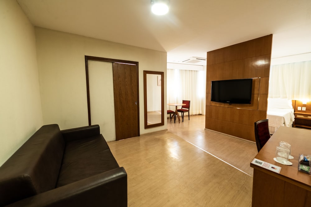 Hotel Praia Centro 73/92