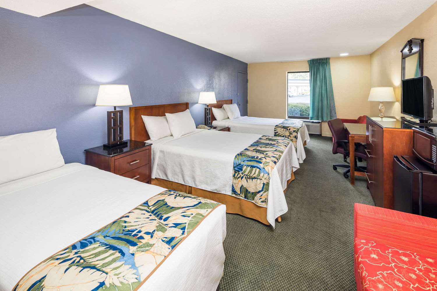 Days Inn by Wyndham Walterboro, SC 4/16