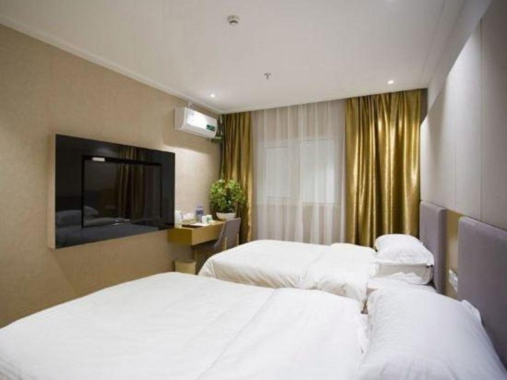 GreenTree Inn Jiangsu Wuxi Jiangyin Yunting Changshan Avenue ChenGYAng Road Business Hotel 11/37