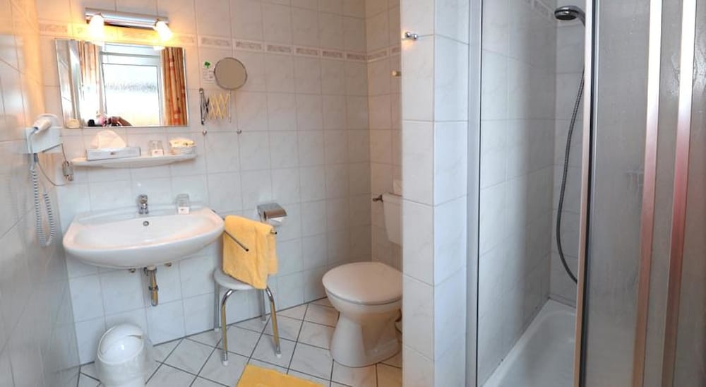 Hotel Schnehagen، فالزروده 43/50