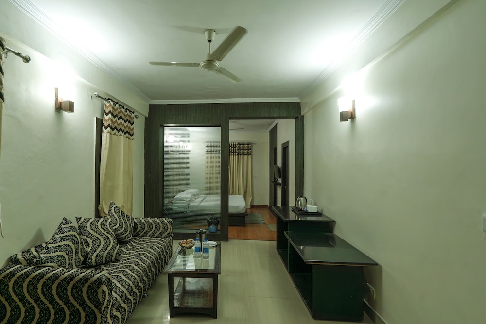 Dynasty Resort, Khurpatal 28/51