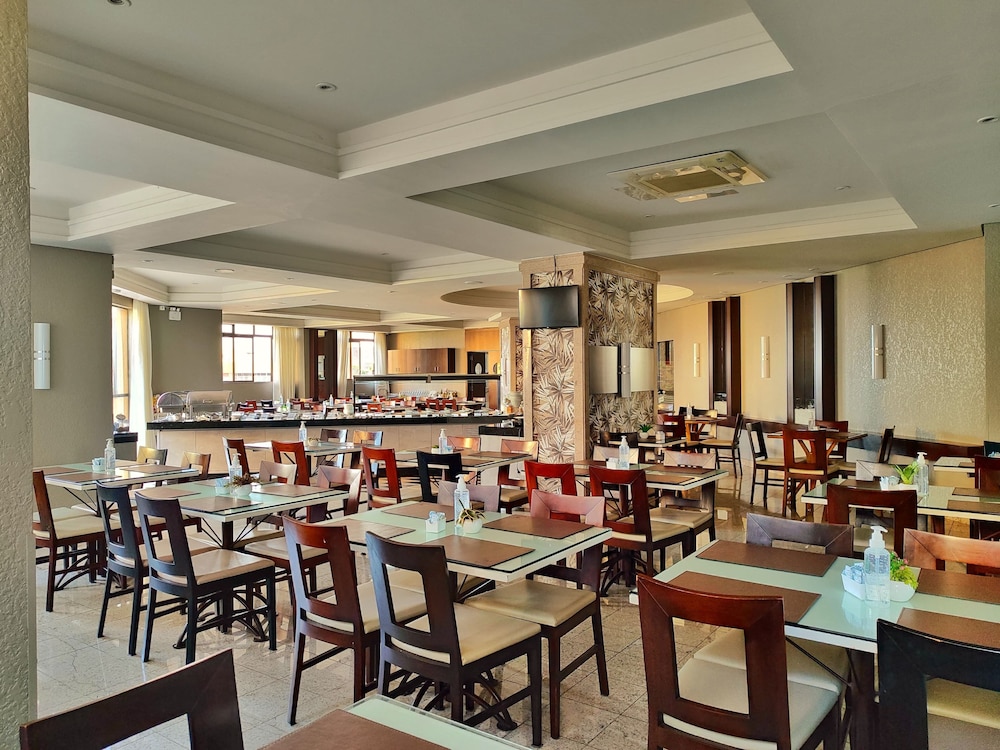 Hotel Metropole Maringa 53/69