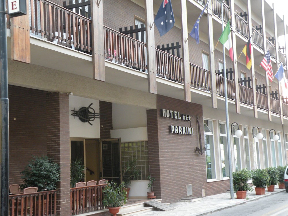 Hotel Parrini 2/50