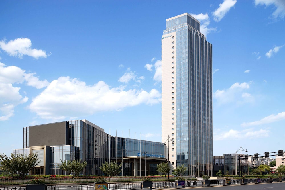 Wyndham Hangzhou Linping 3/44