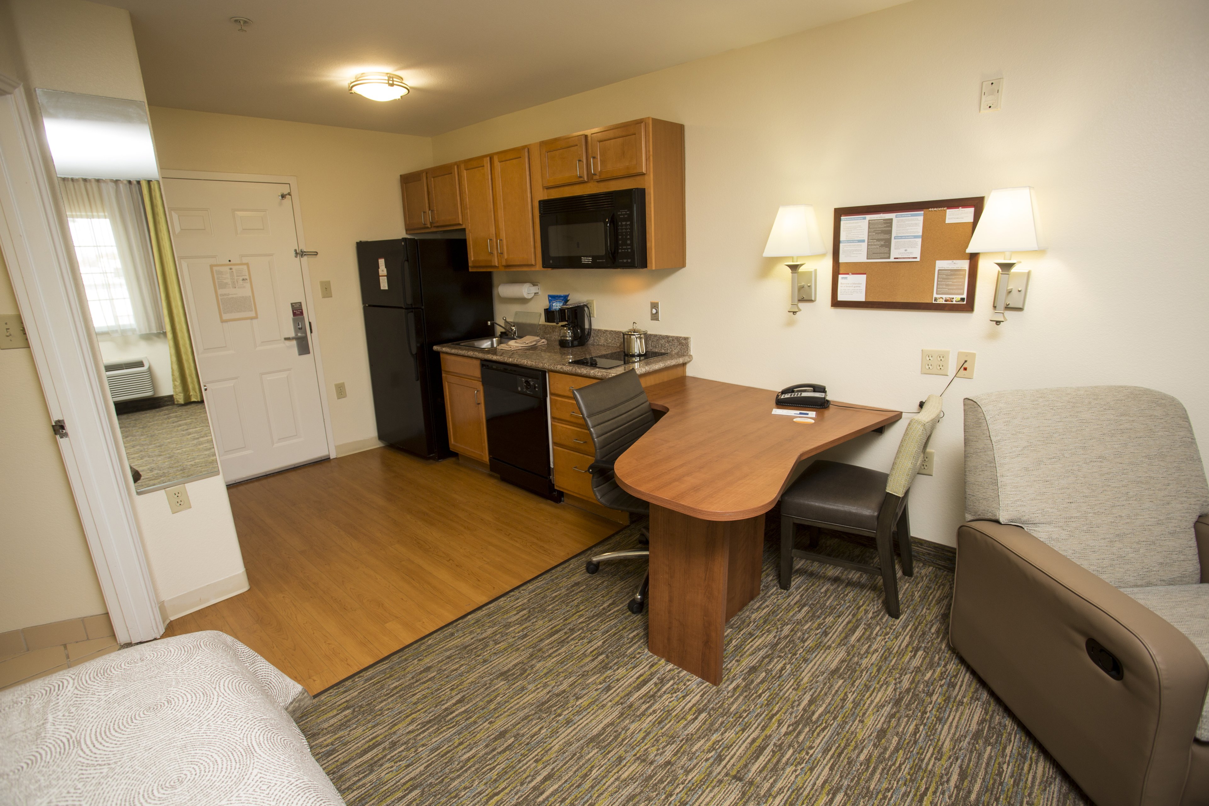 Candlewood Suites Port Arthur/Nederland 33/51