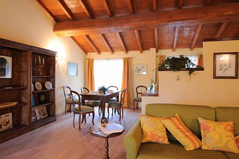 Relais Corte Paradiso 53/76