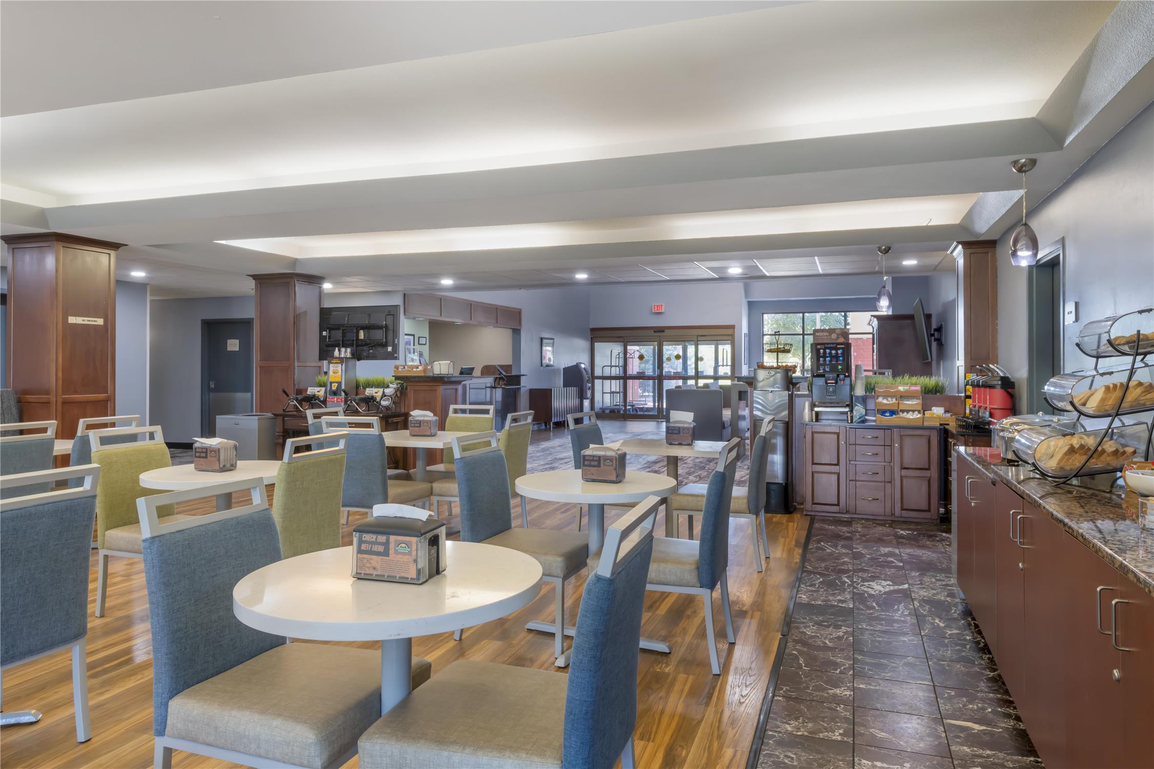 Best Western Plus Eau Claire Conference Center 49/62