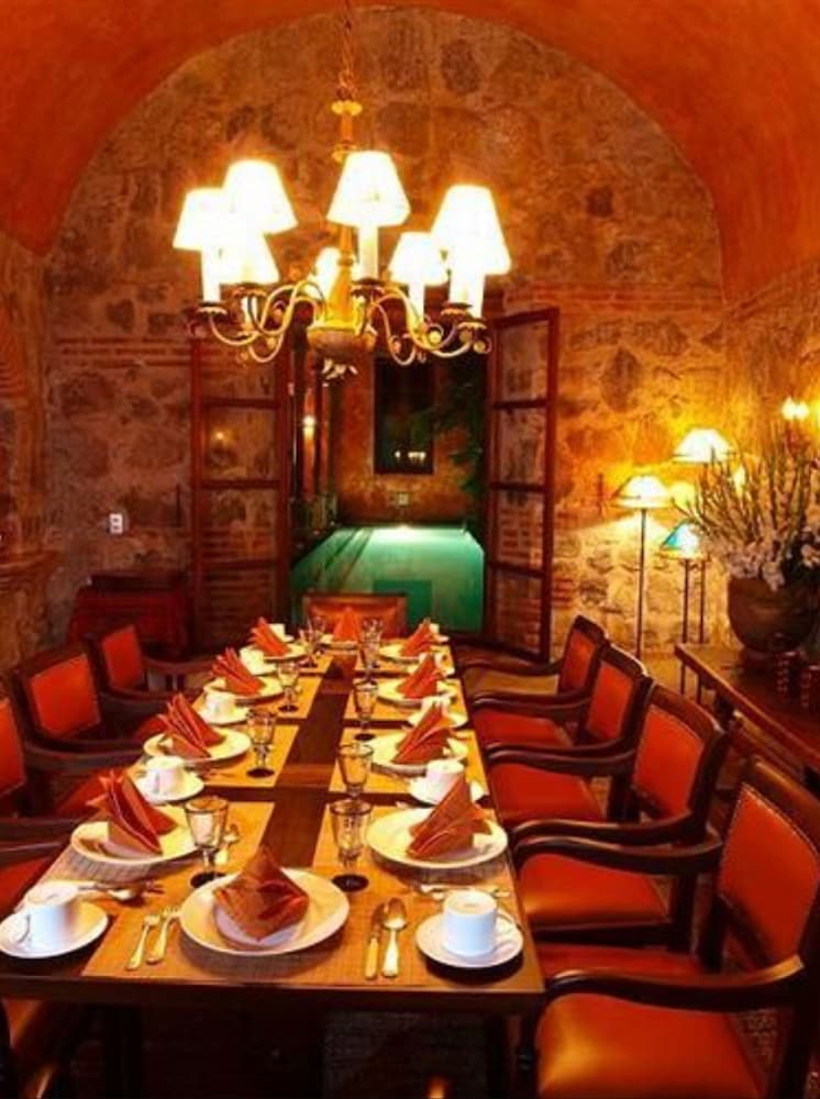Hotel Posada del Angel 54/63