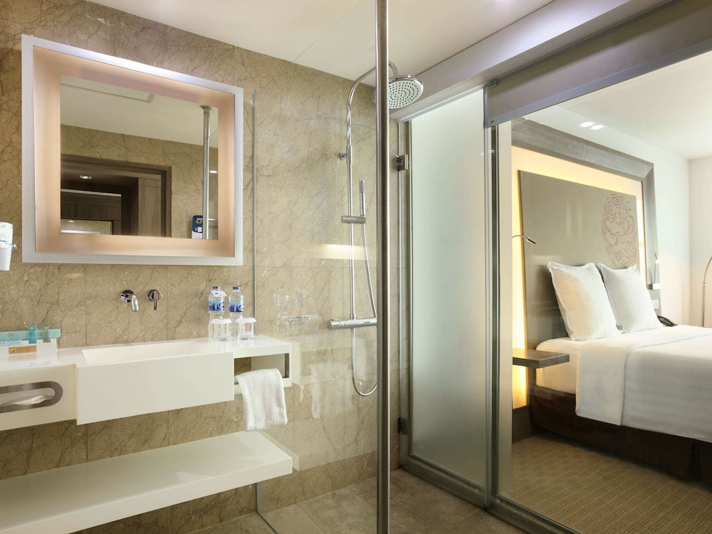 Novotel Jakarta Gajah Mada 49/49