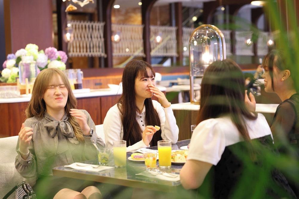 Hotel Springs Makuhari Premier 9/66