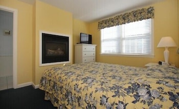 Colonial Acres Resort 38/53